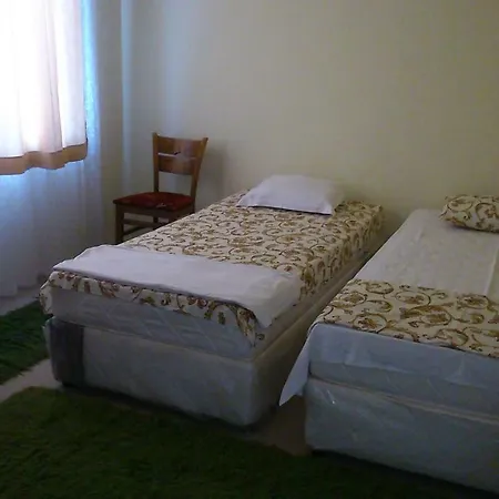 Pensjonat Кипарисите *